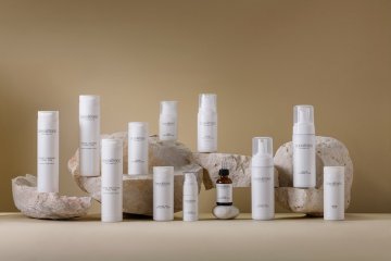 Genuine natural and BIO cosmetics from untouched Albanian nature - Choose foam - Bees & Trees Natural BHA cleansing foam