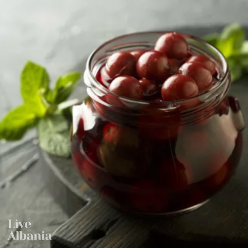 Celé třešně v sirupu (450g)